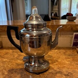 Elegant Farberwear Electric Coffee Percolator
